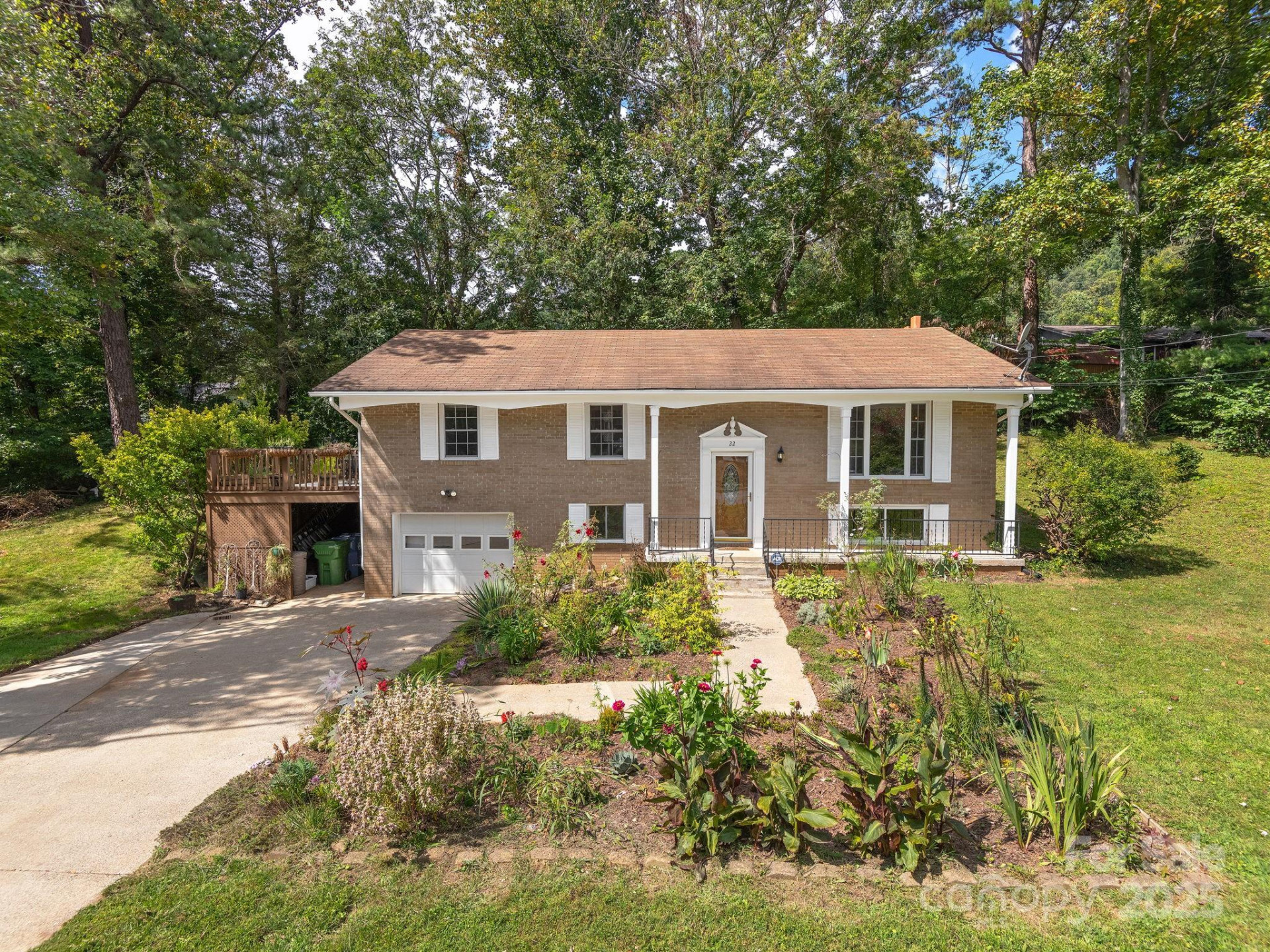 22 Waters Road