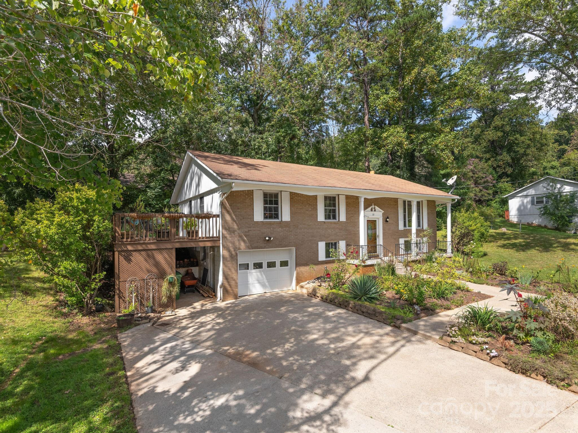 22 Waters Road - Photo 2