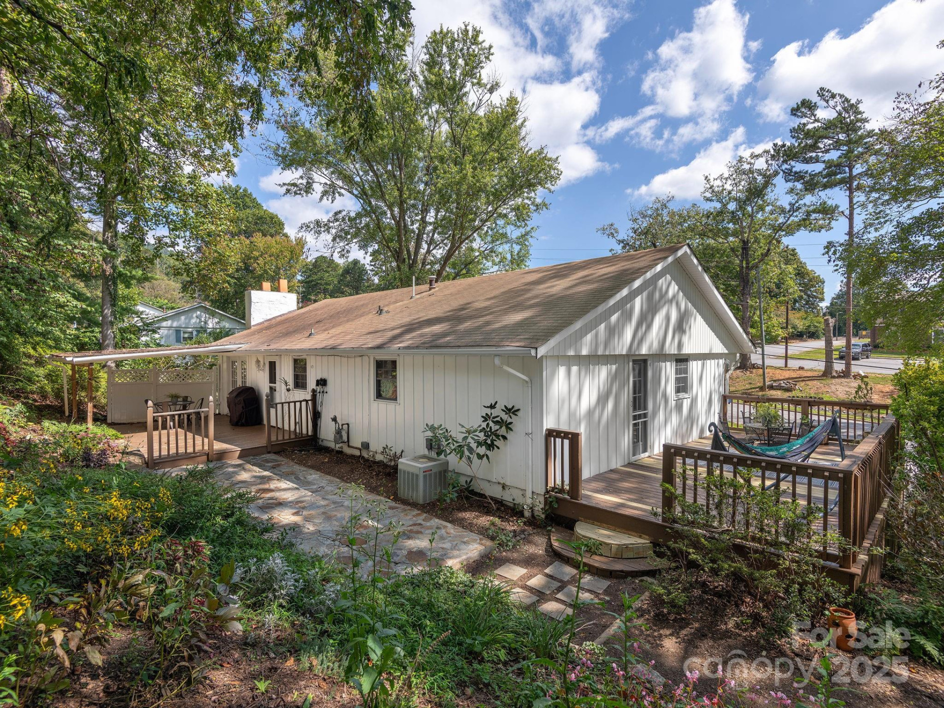 22 Waters Road - Photo 3