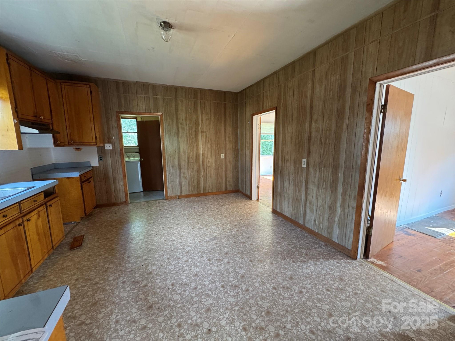 19 Thole Street - Photo 6