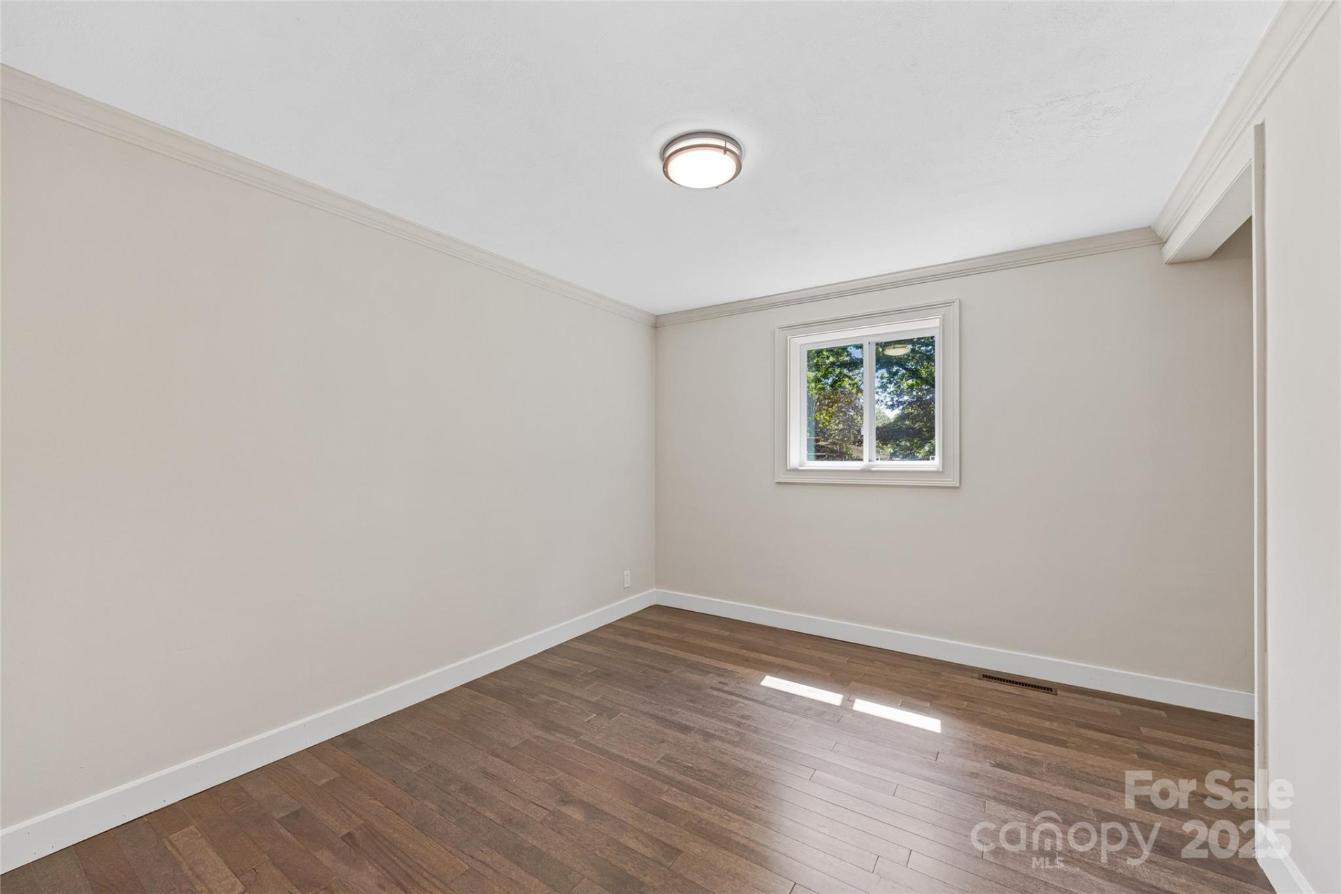 425 Lyndhurst Drive - Photo 15