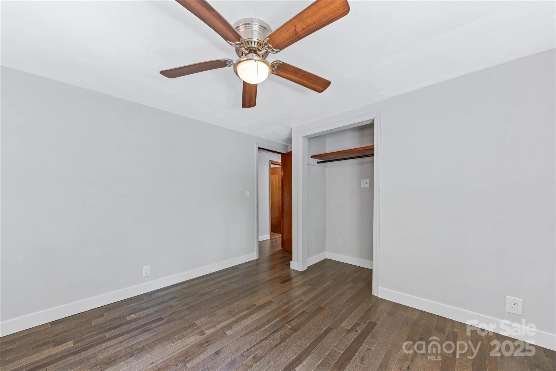425 Lyndhurst Drive - Photo 18