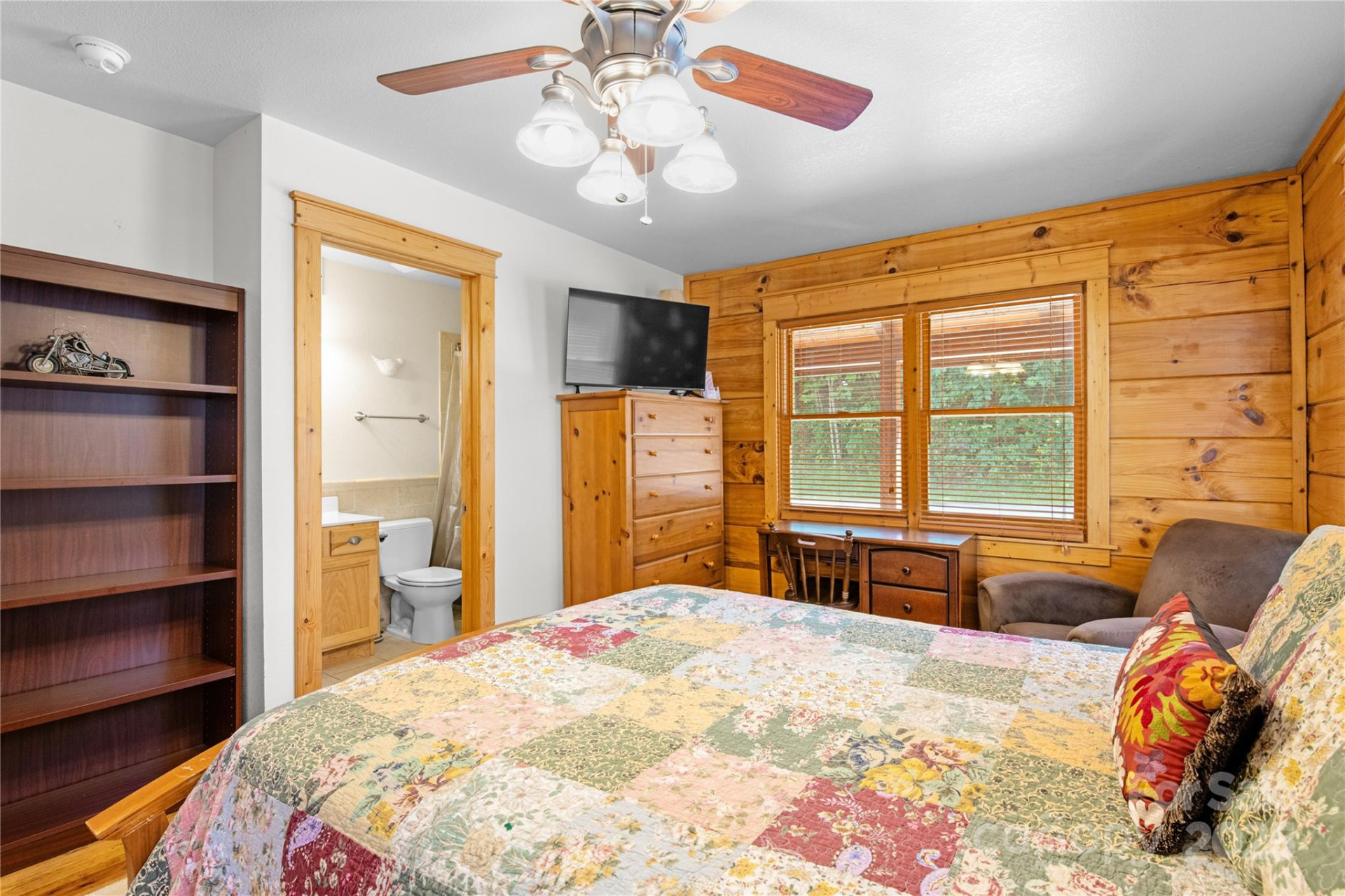 201 Scenic Wolf Drive - Photo 17