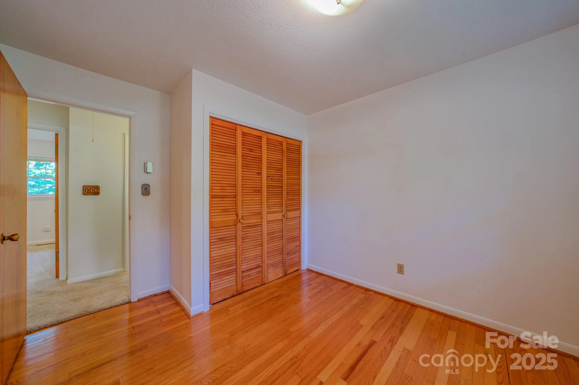 31 Jupiter Road - Photo 12