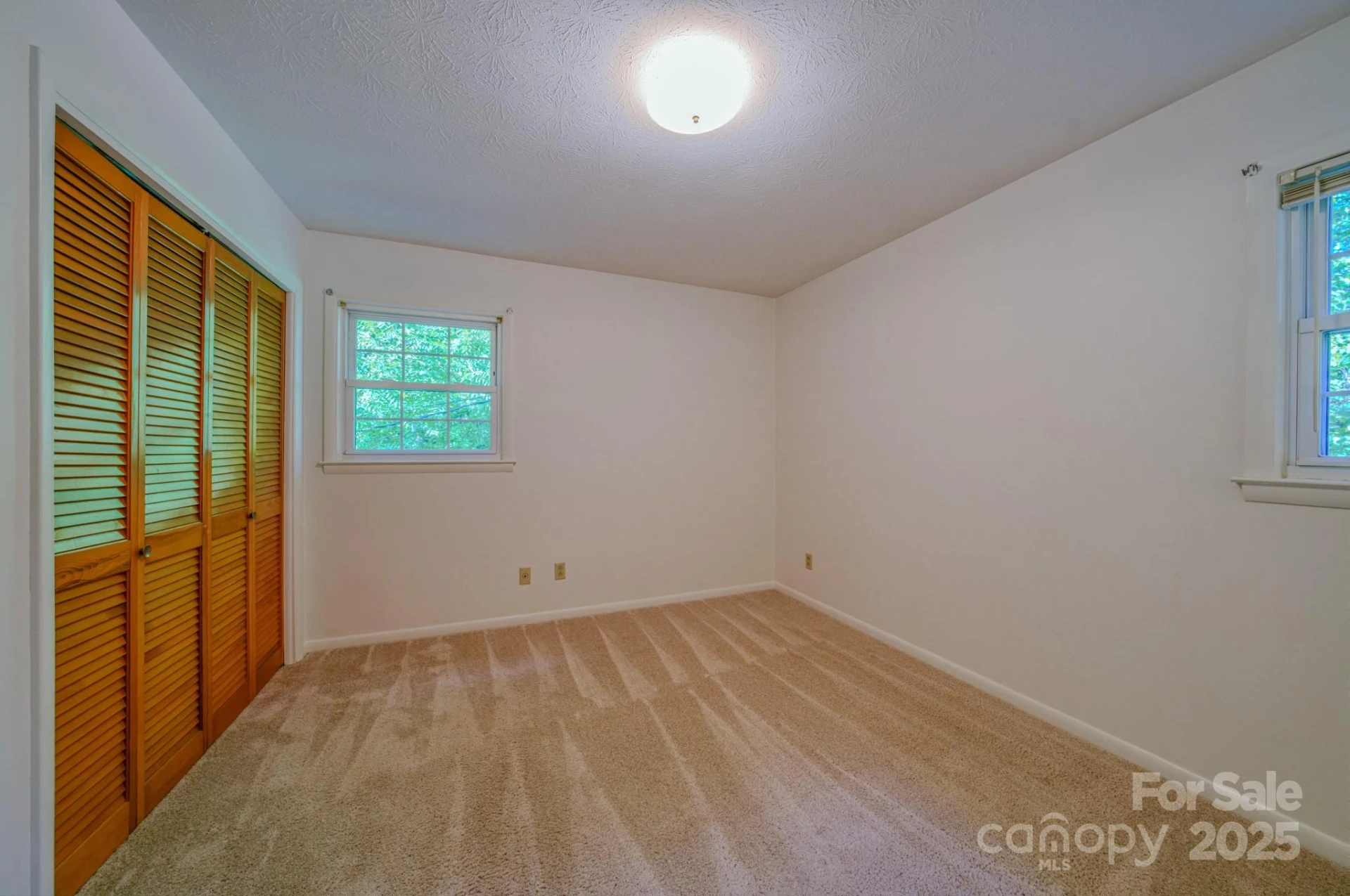 31 Jupiter Road - Photo 18