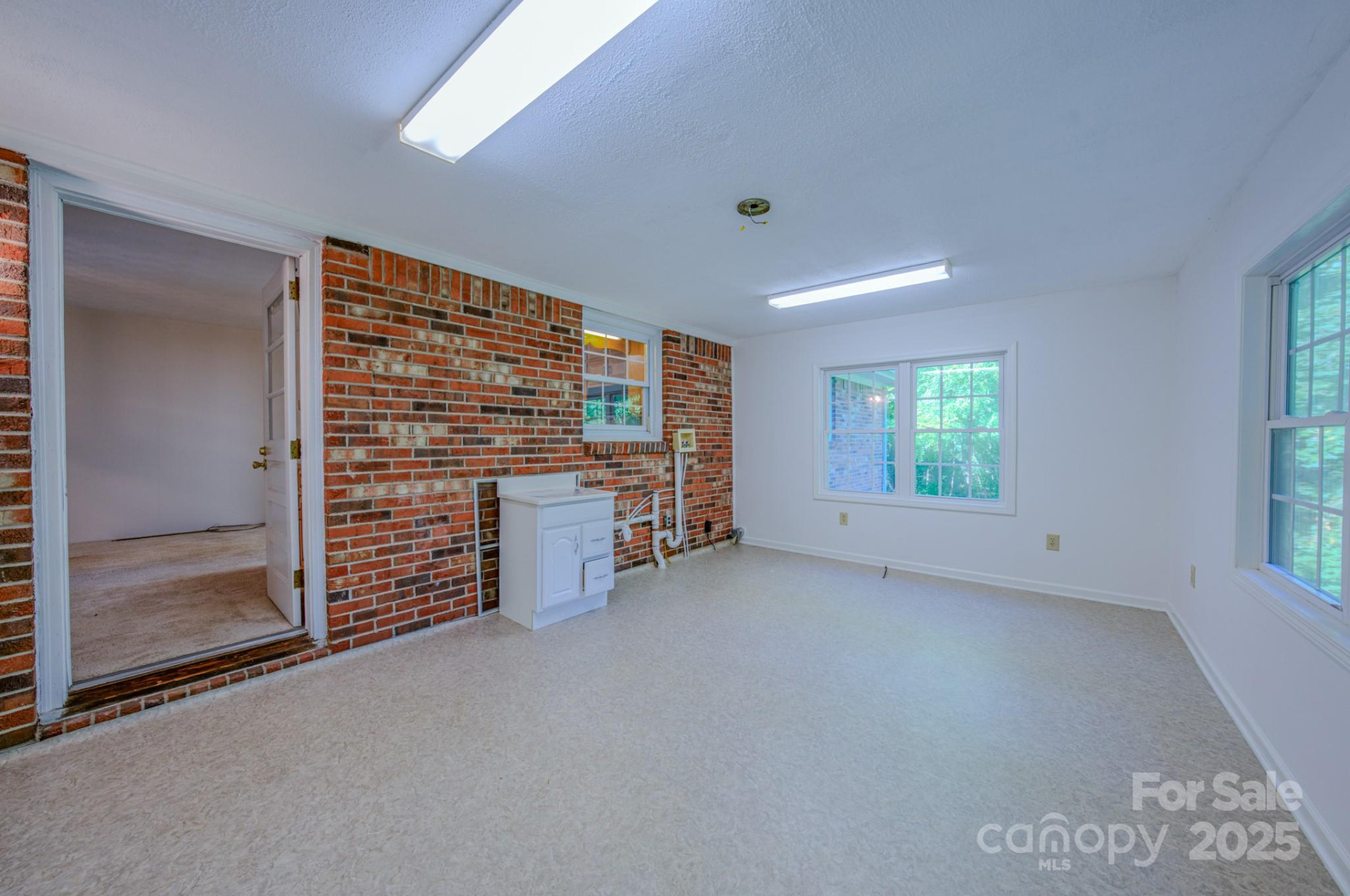 31 Jupiter Road - Photo 25
