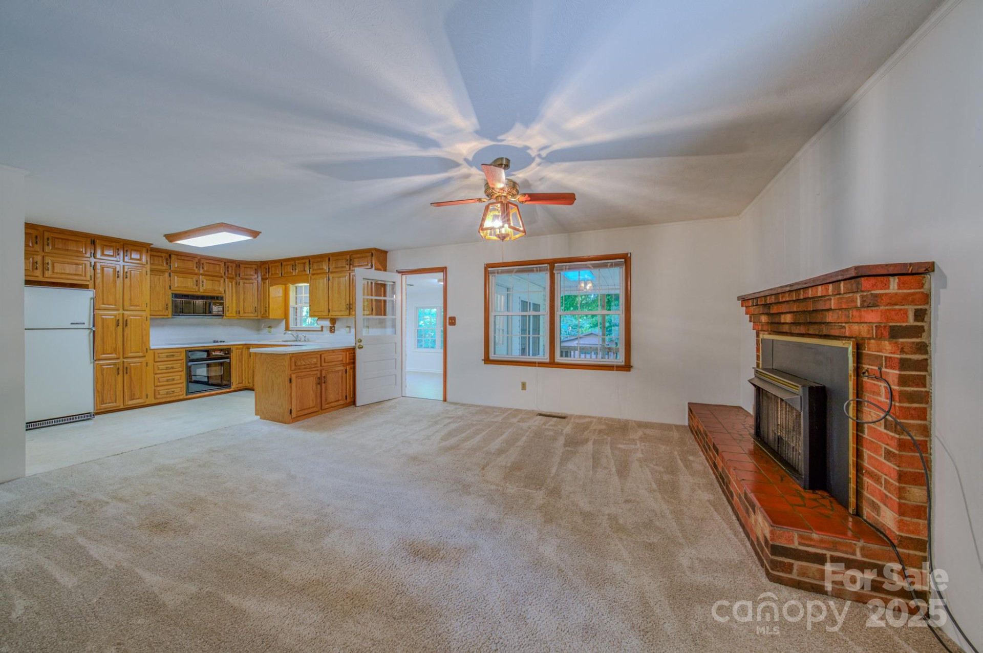 31 Jupiter Road - Photo 7