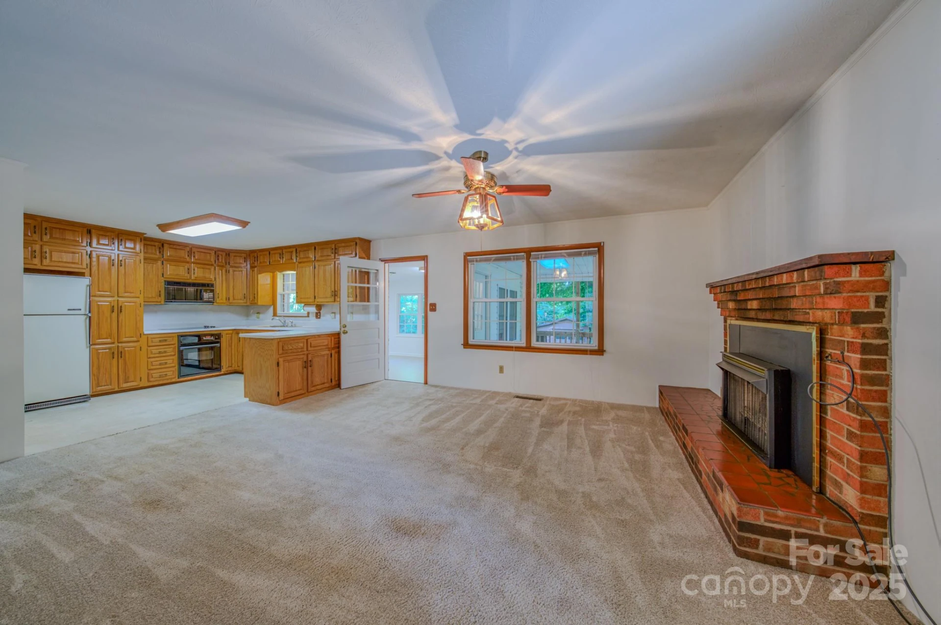 31 Jupiter Road - Photo 7