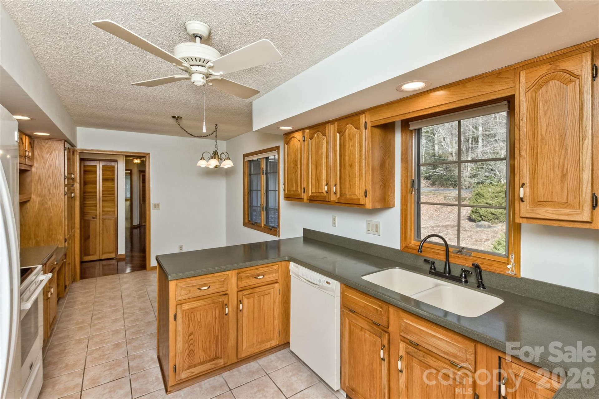 2431 Cumming Woods Lane - Photo 19