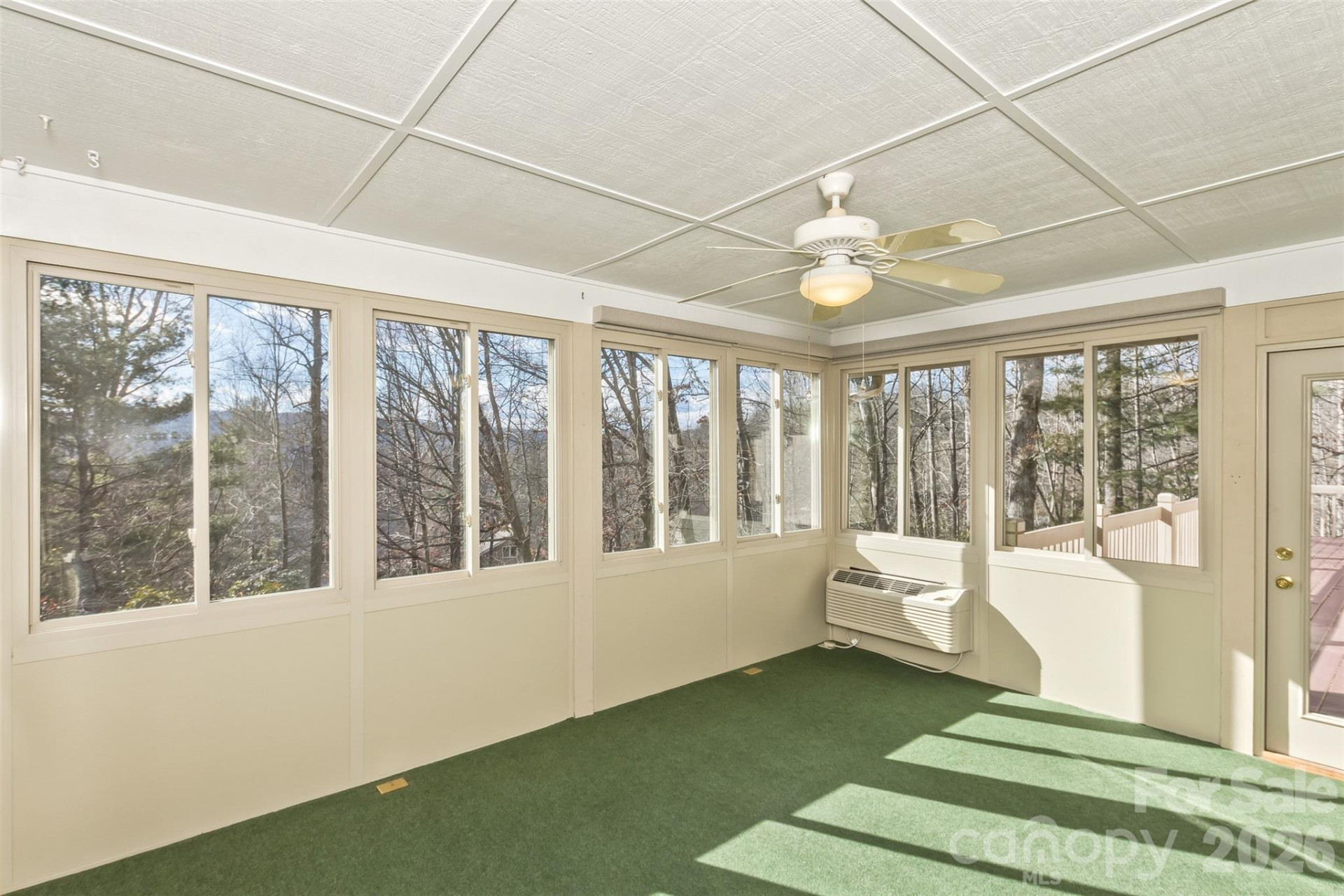 2431 Cumming Woods Lane - Photo 4