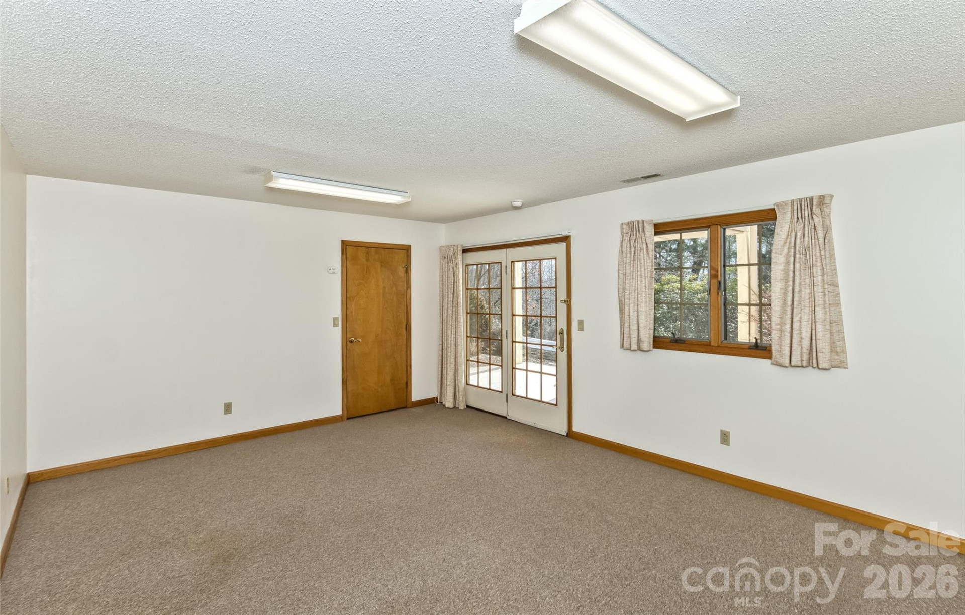 2431 Cumming Woods Lane - Photo 36