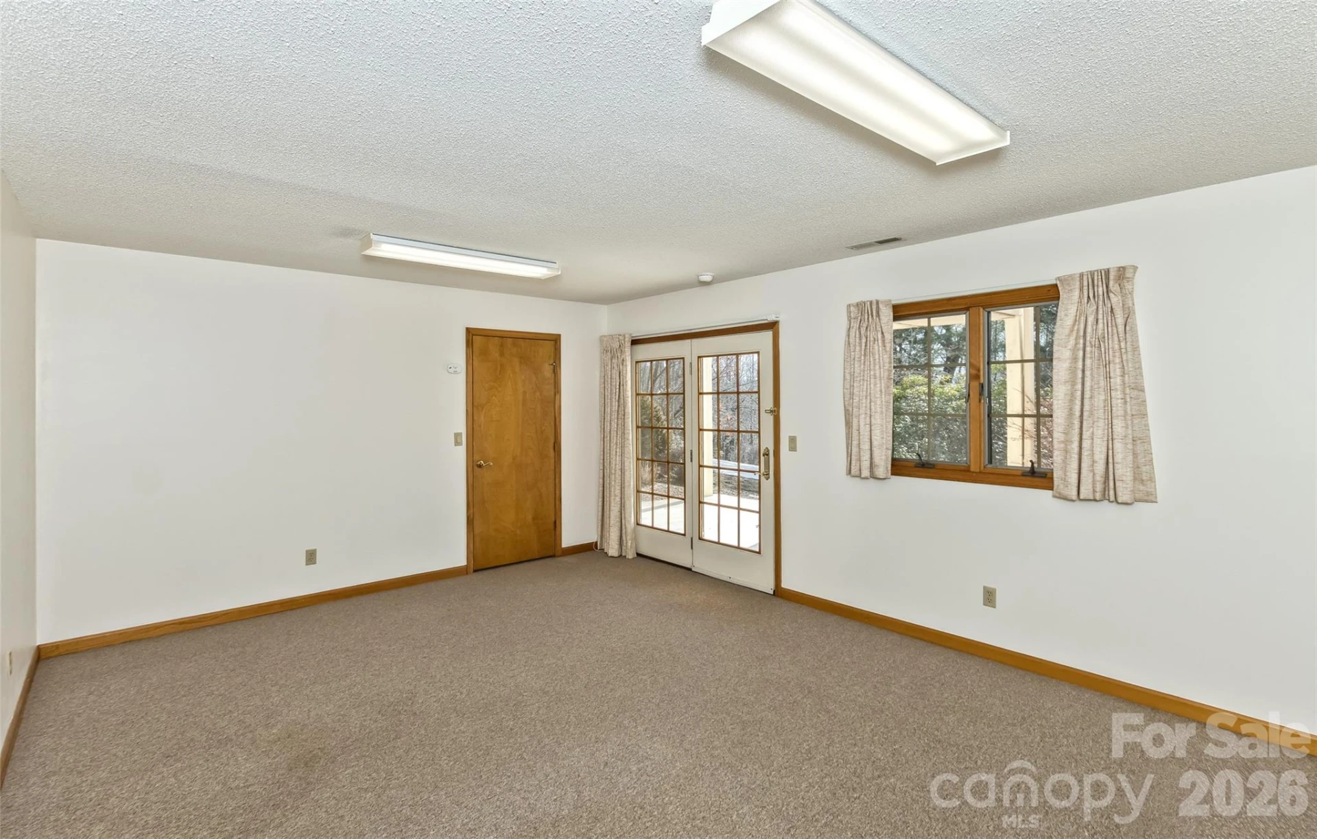2431 Cumming Woods Lane - Photo 36