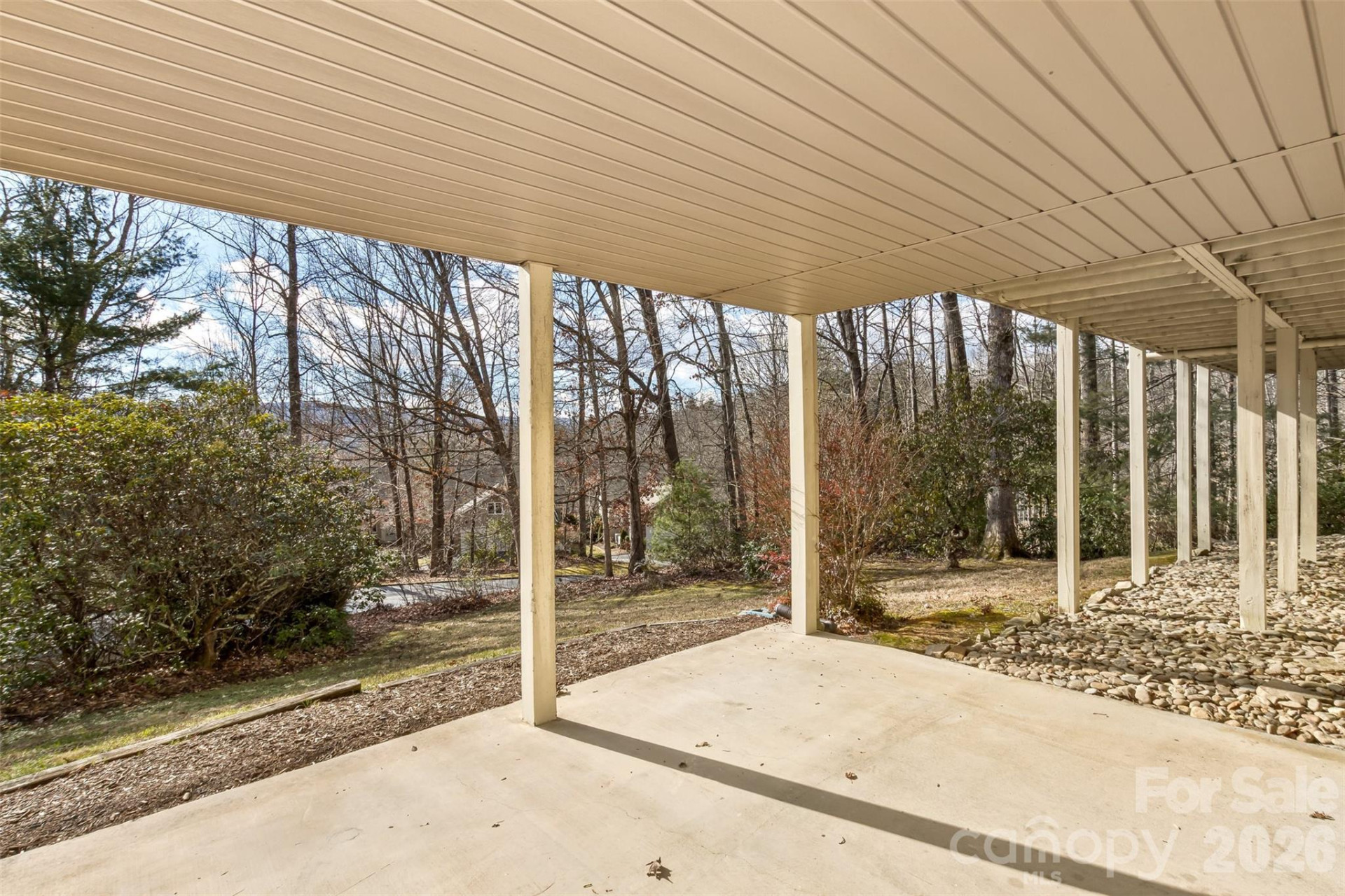 2431 Cumming Woods Lane - Photo 37