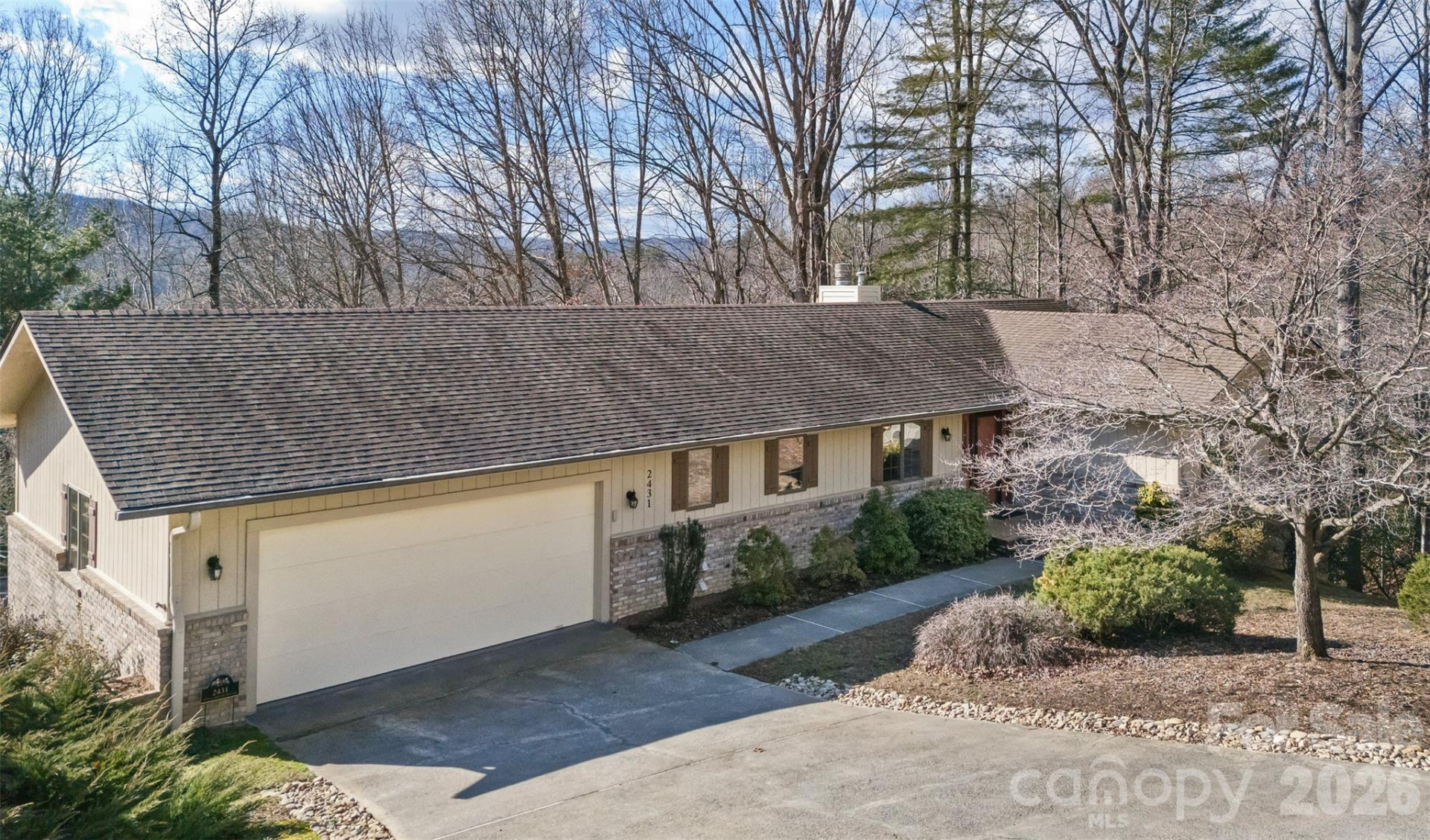 2431 Cumming Woods Lane - Photo 10