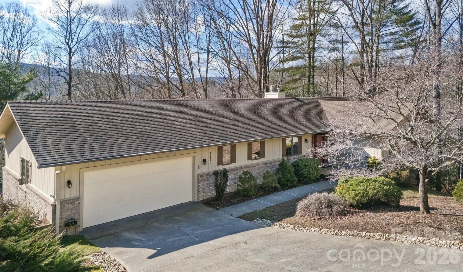 2431 Cumming Woods Lane - Photo 10