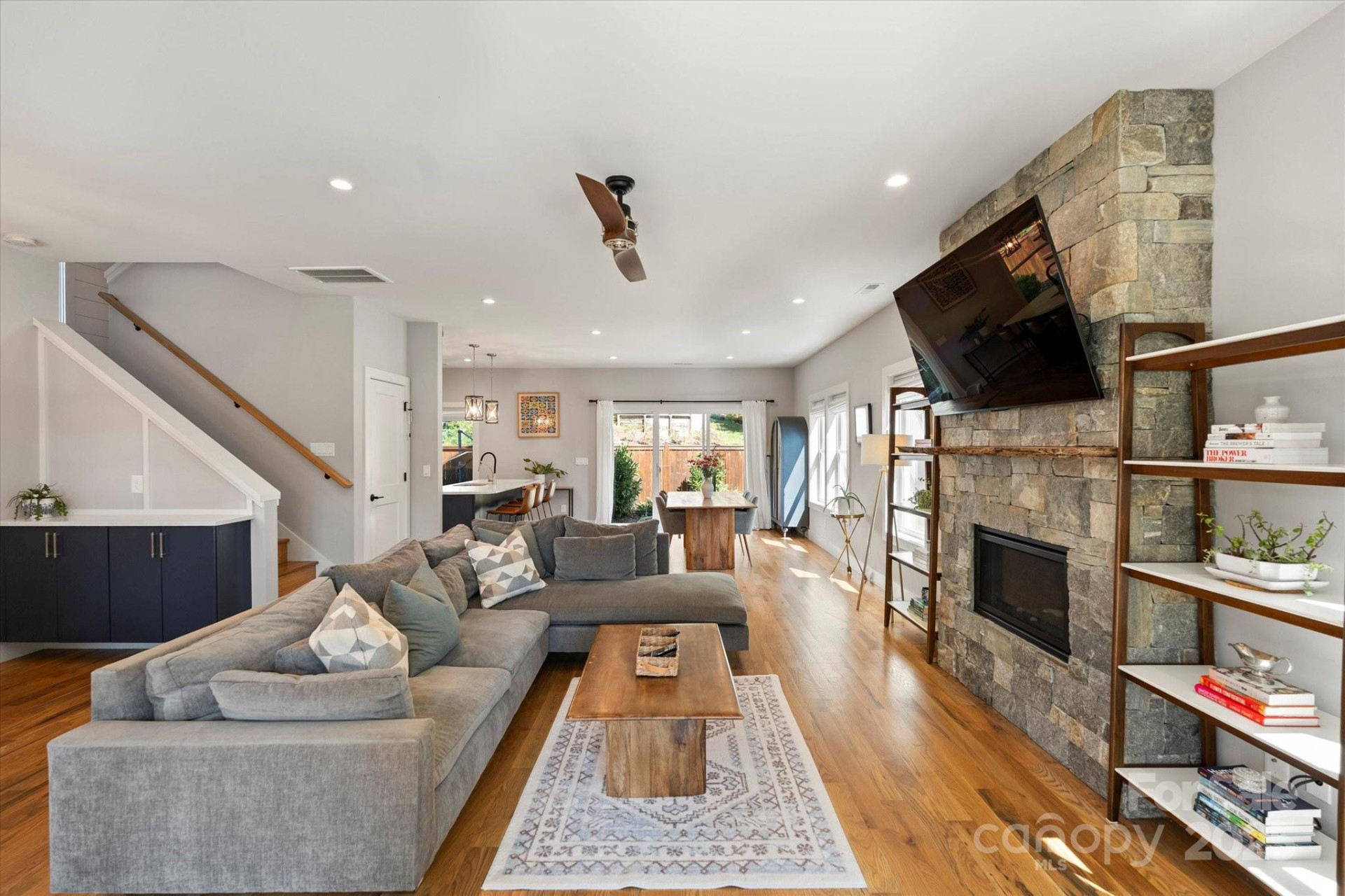 152 Joyner Avenue - Photo 12