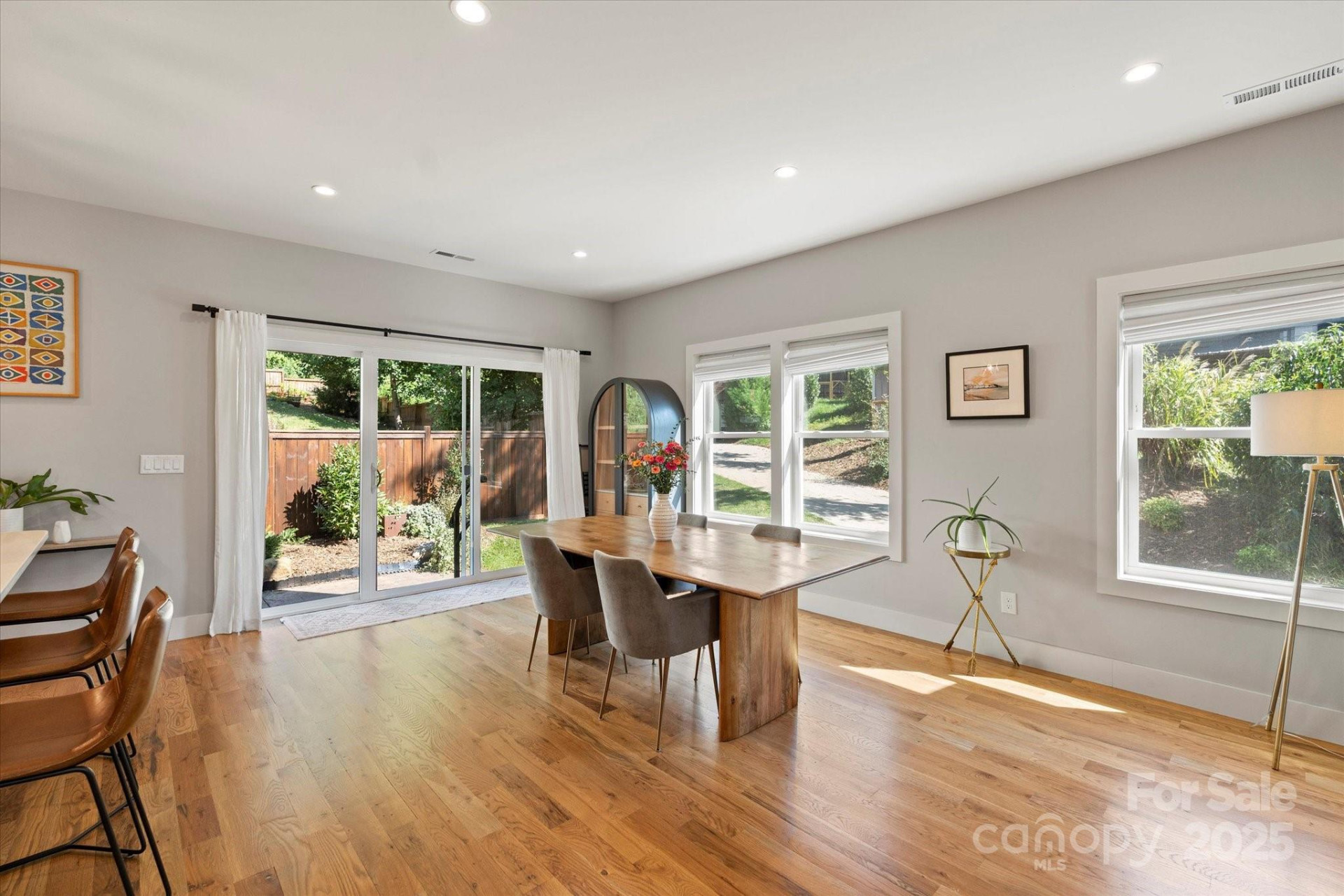 152 Joyner Avenue - Photo 4