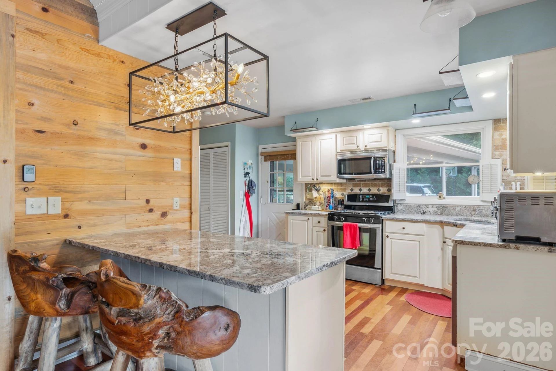 975 Country Club Drive - Photo 14