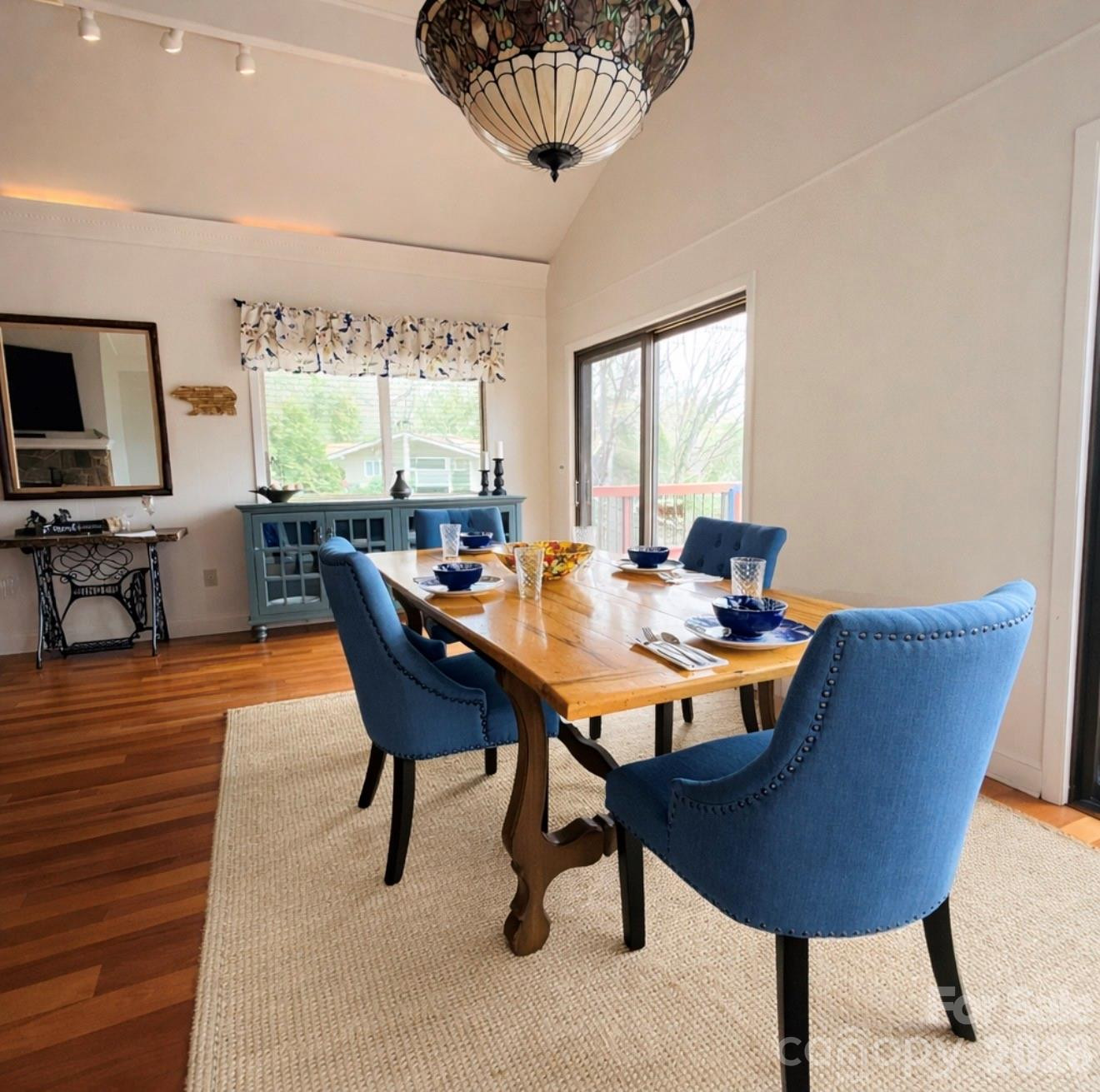 975 Country Club Drive - Photo 15