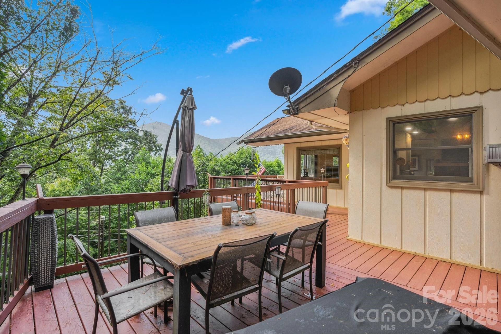 975 Country Club Drive - Photo 3