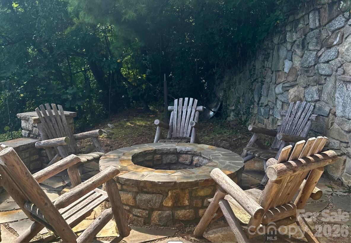 975 Country Club Drive - Photo 35