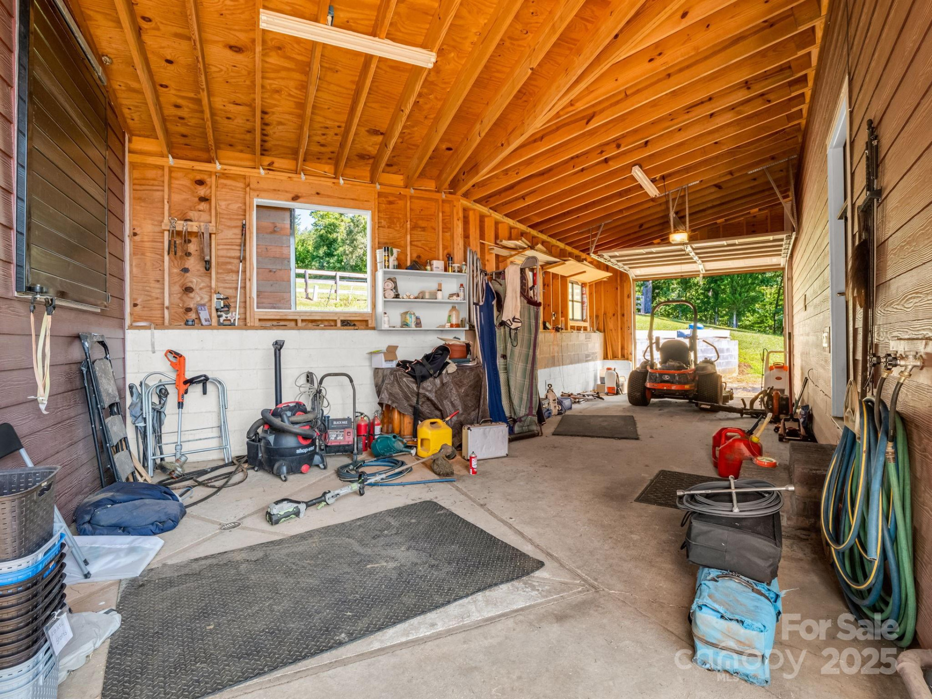 1050 Hunting Country Road - Photo 33