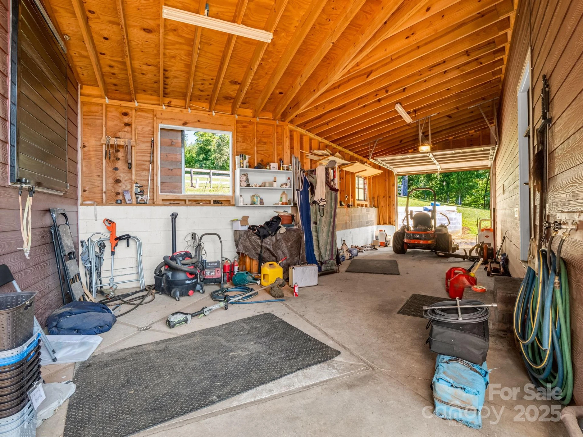 1050 Hunting Country Road - Photo 33