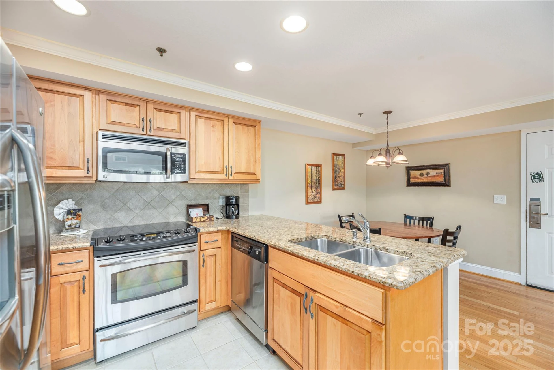 114 Bowling Park Road - Photo 11