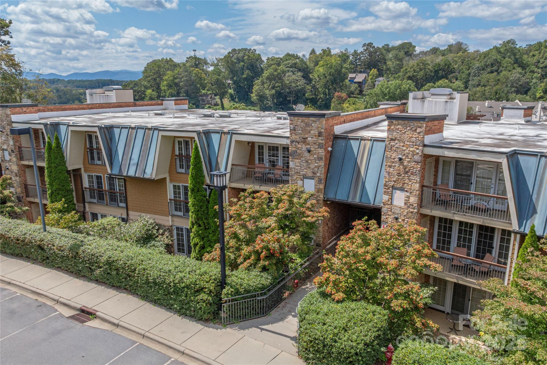 114 Bowling Park Road - Photo 19