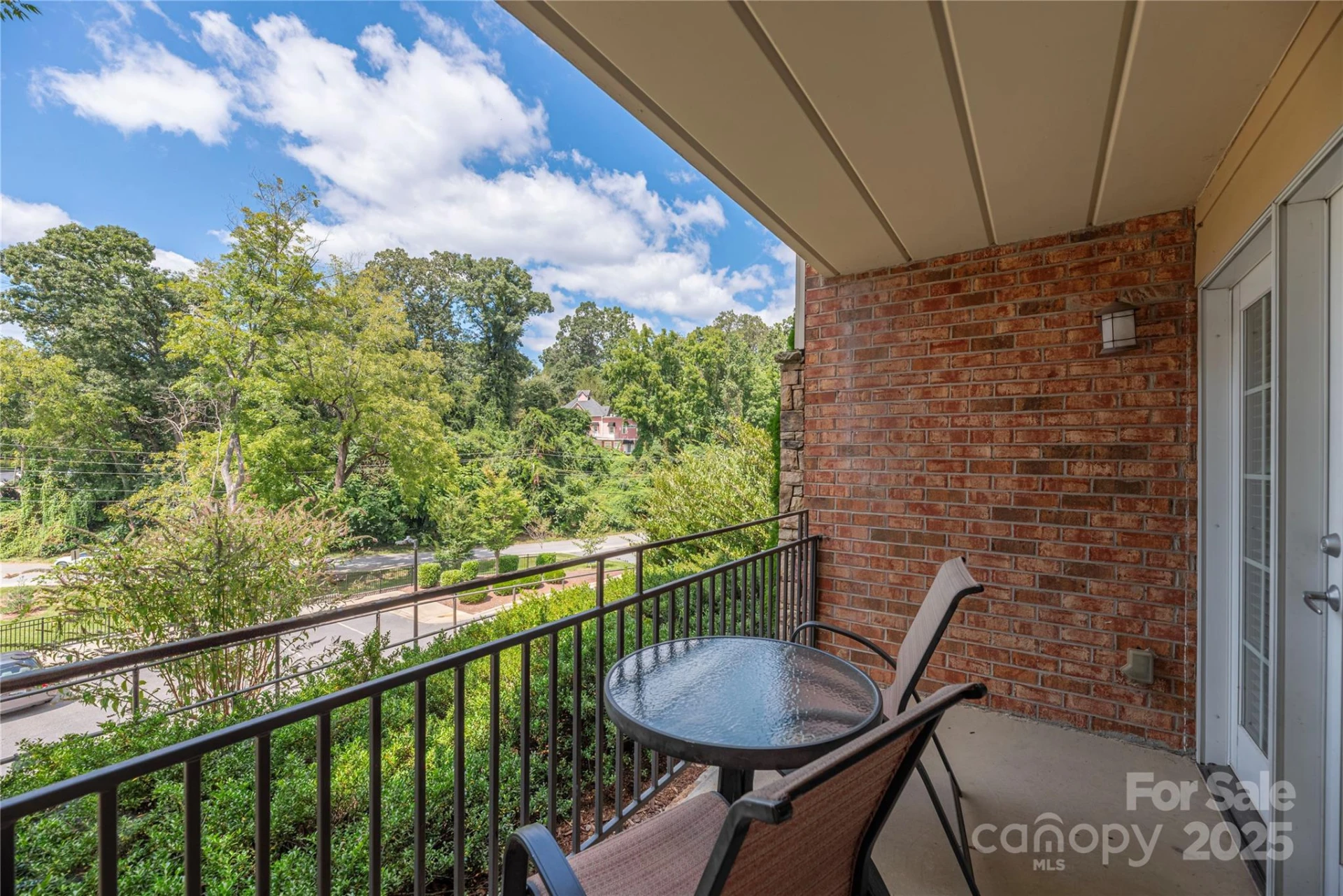 114 Bowling Park Road - Photo 3