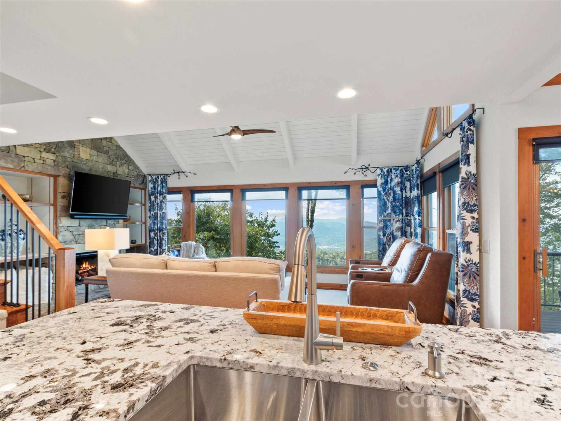 430 Rhododendron Lane - Photo 16