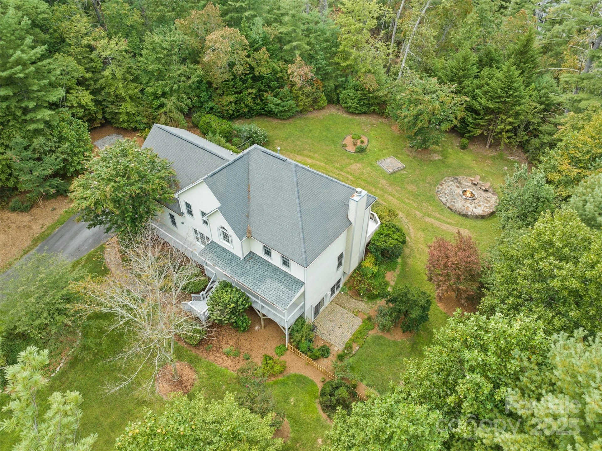 6 Dogwood Lane