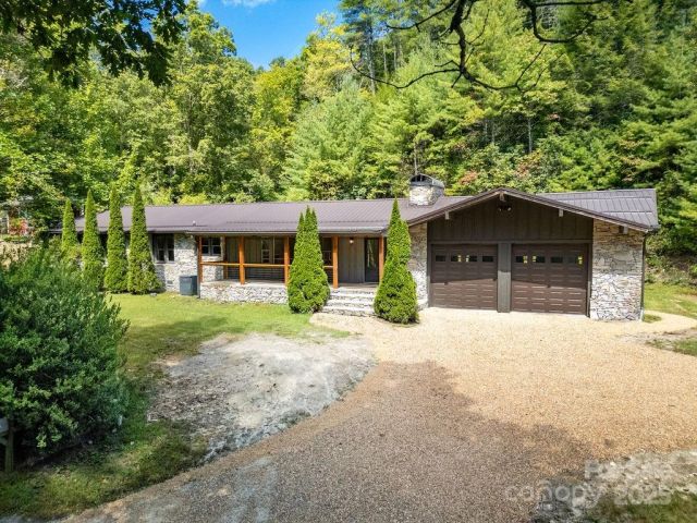 7321 Greenville Highway