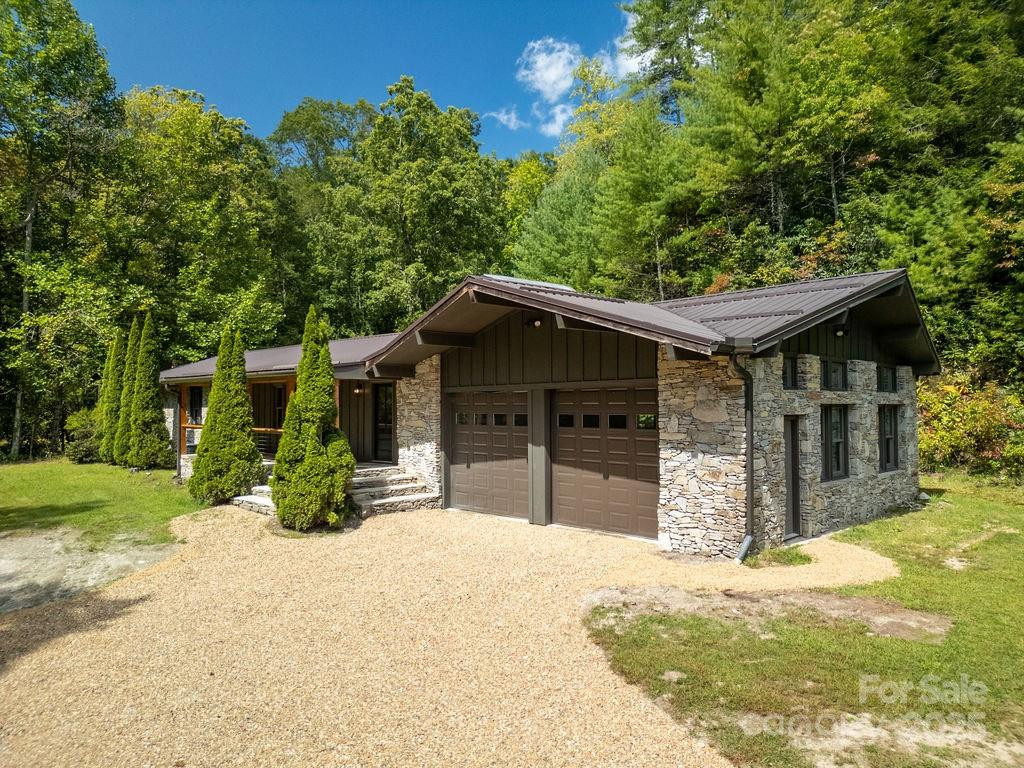 7321 Greenville Highway - Photo 2