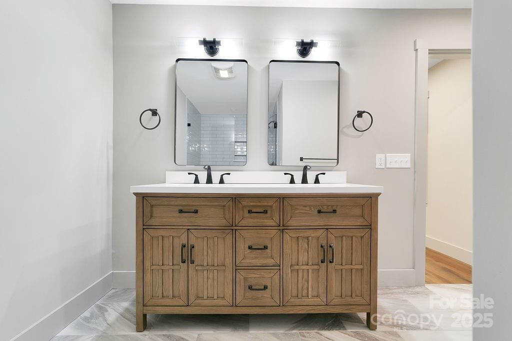 7321 Greenville Highway - Photo 23