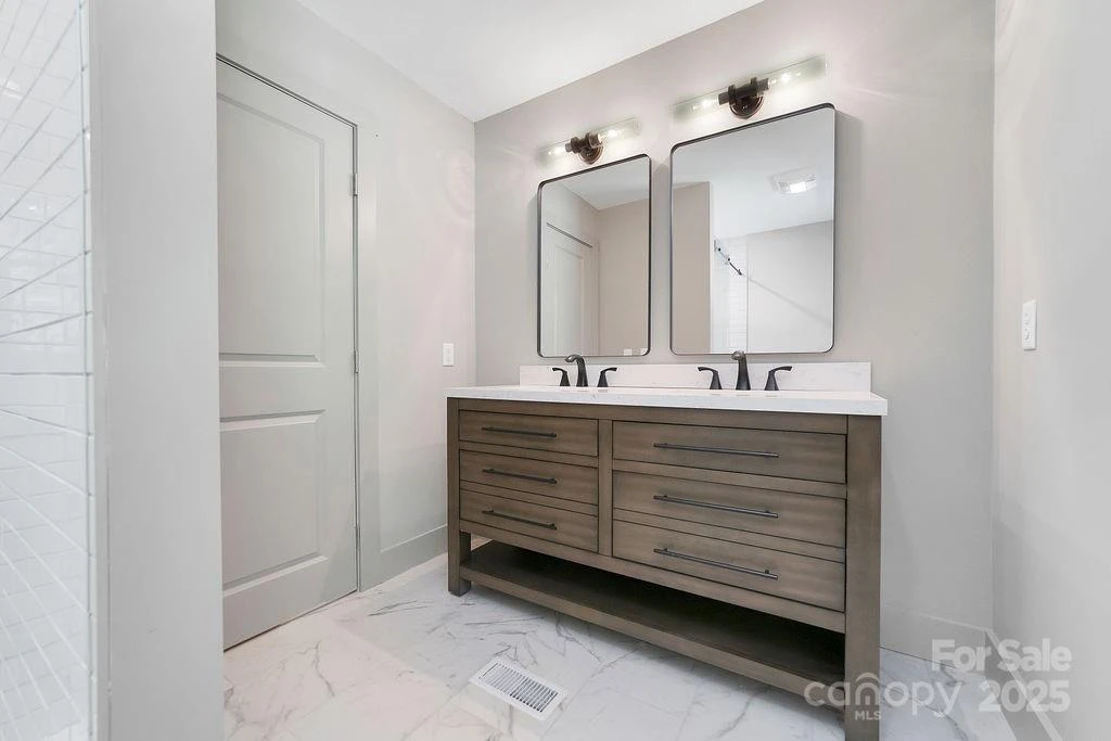 7321 Greenville Highway - Photo 28
