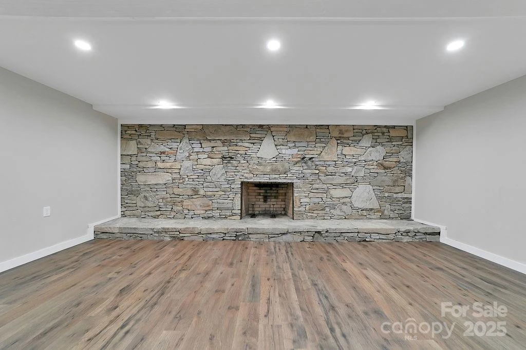 7321 Greenville Highway - Photo 34
