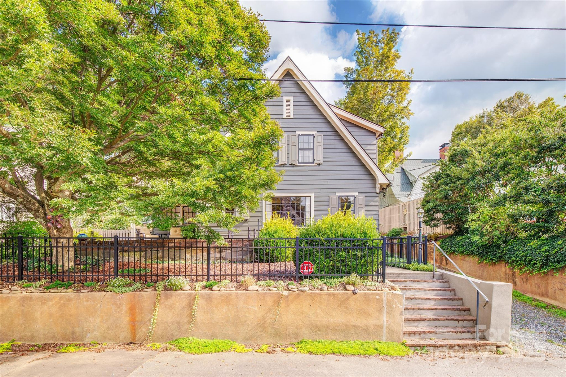 1 Evergreen Lane - Photo 2