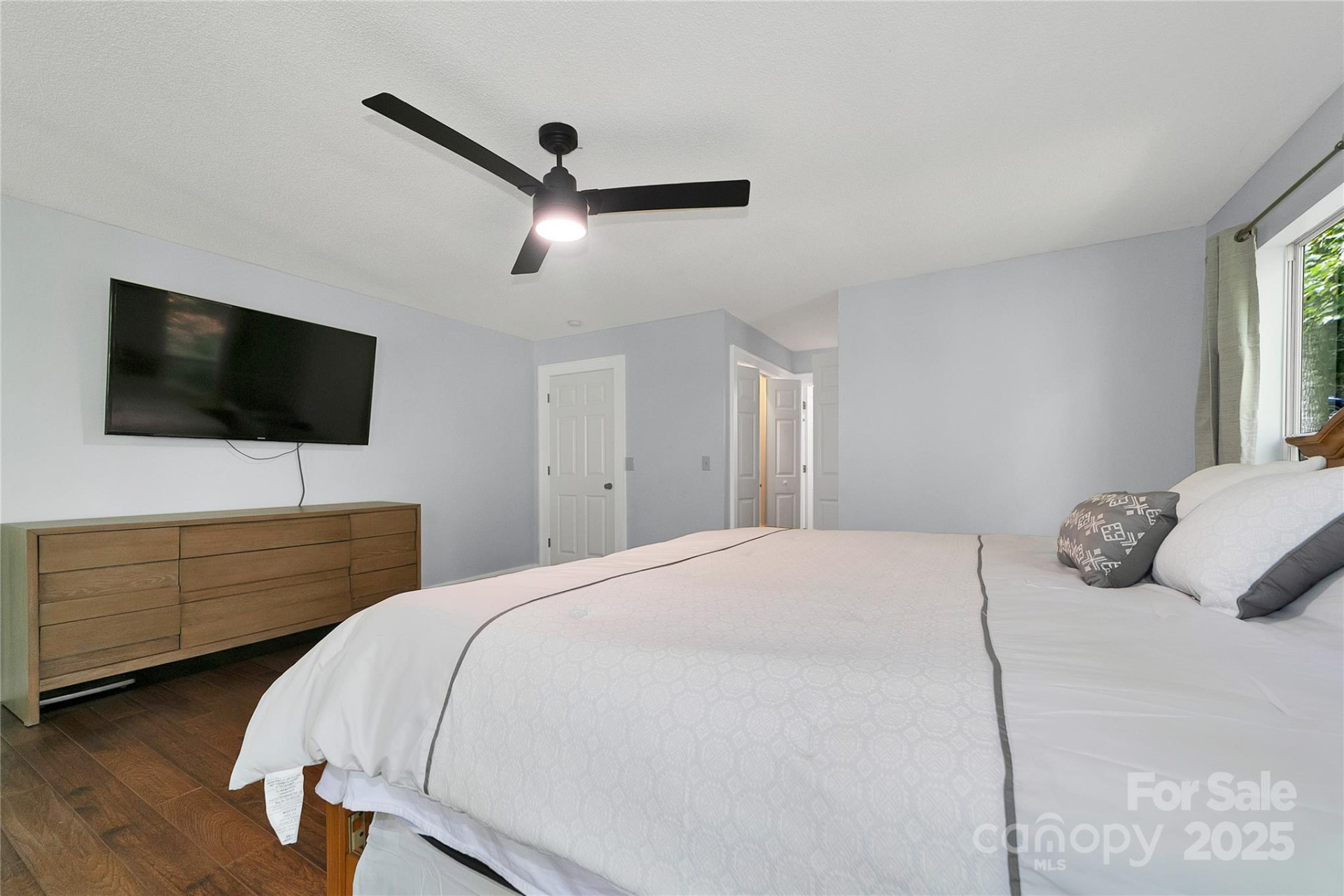 557 Country Club Estates Drive - Photo 16