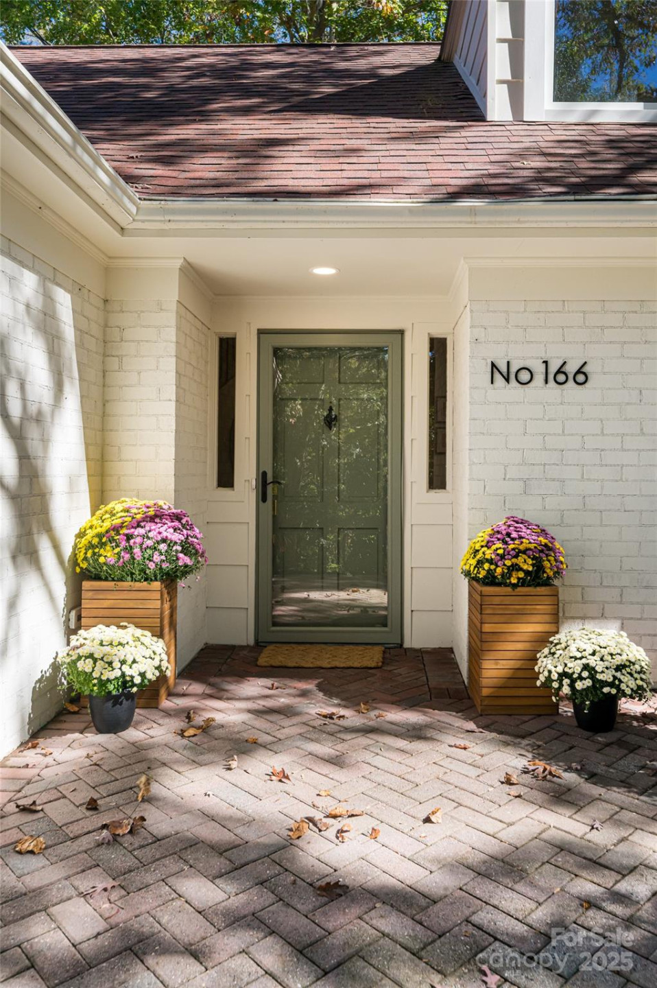 166 Brookwood Road - Photo 2