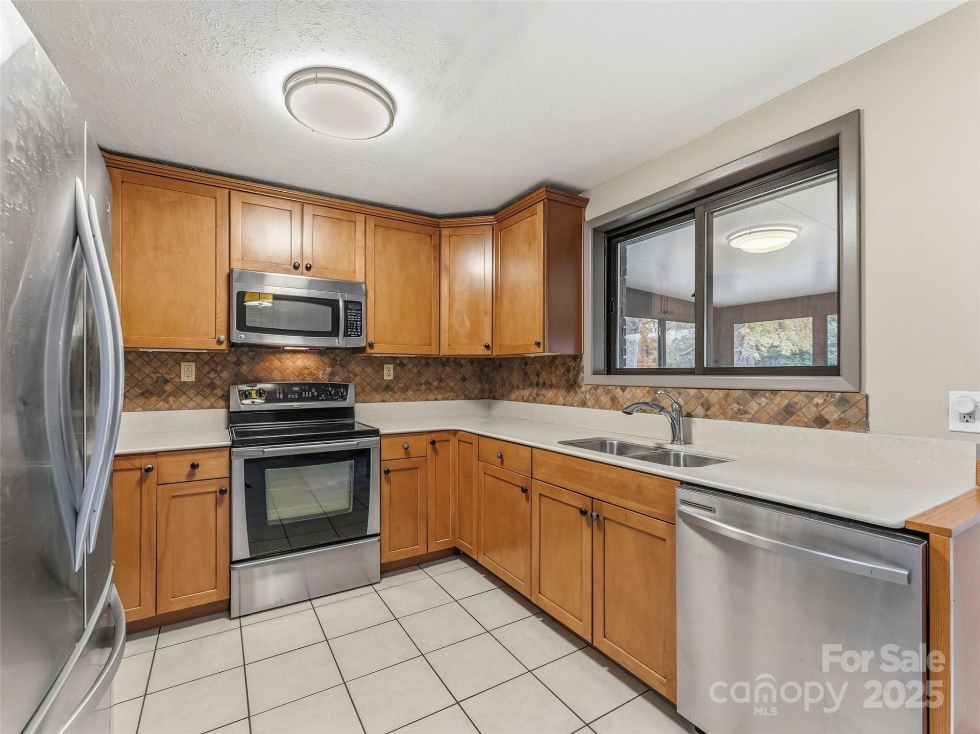 605 Dana Road - Photo 16