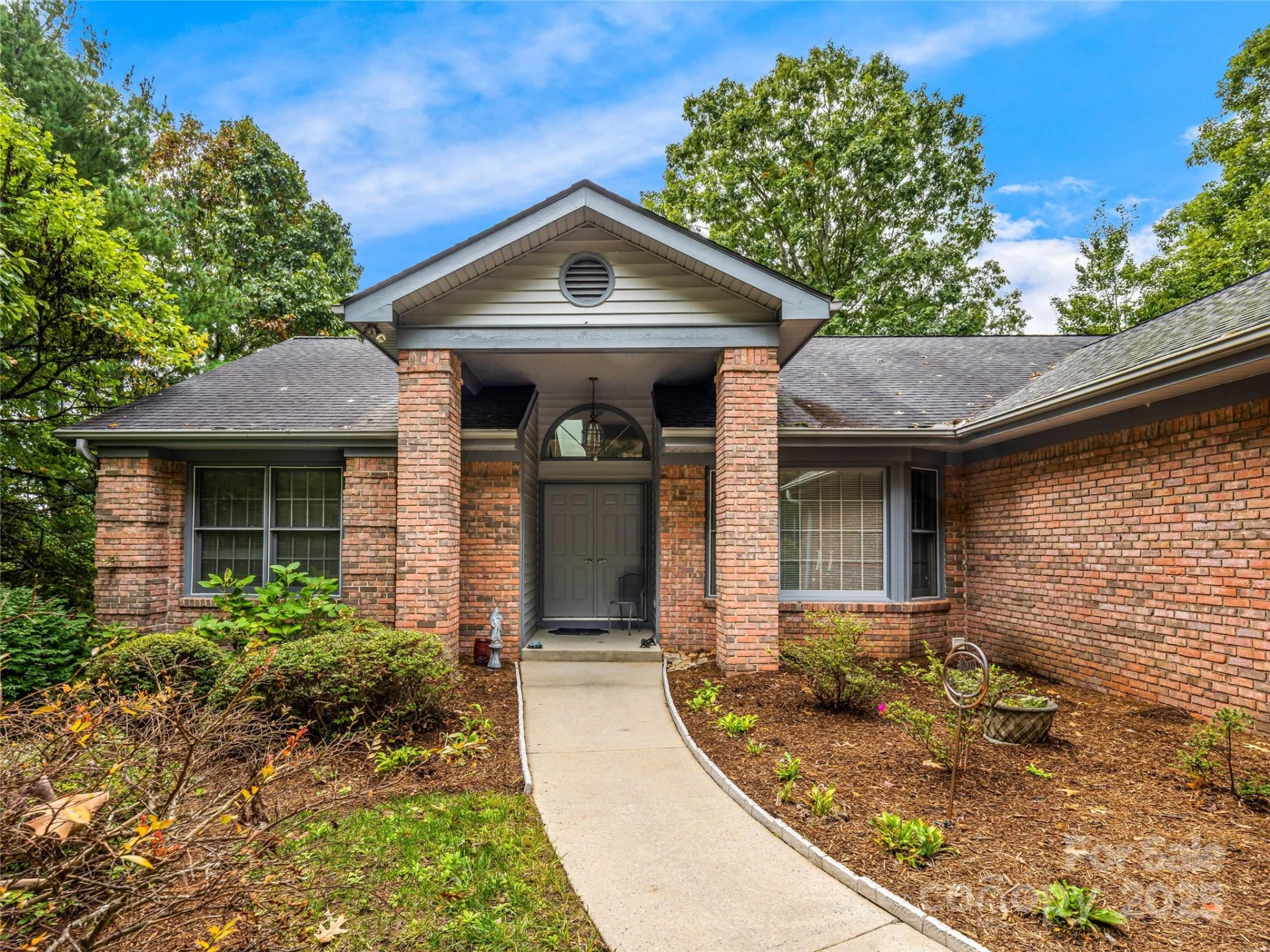 811 Sunlight Ridge - Photo 2