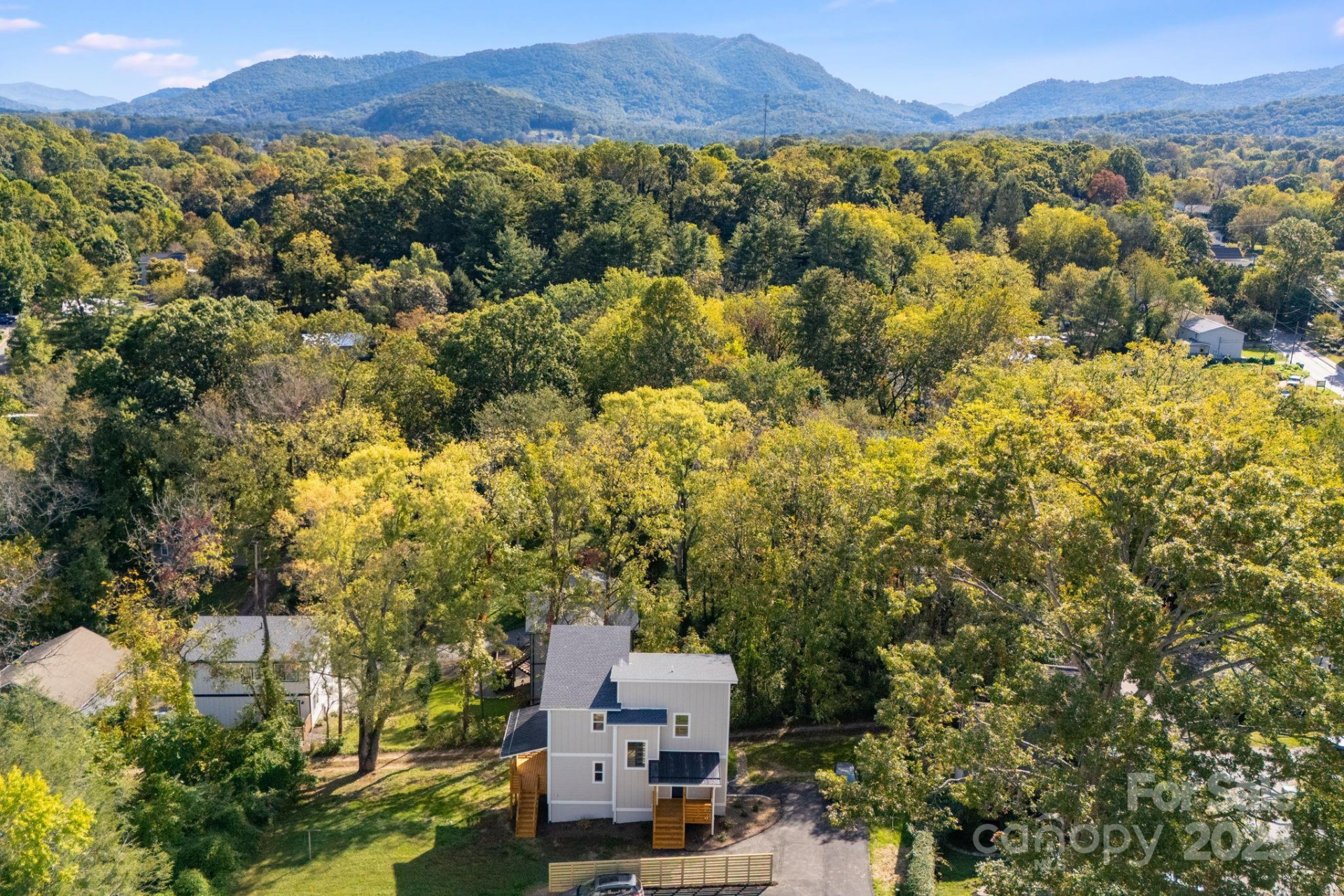 22 Crestview Street - Photo 3
