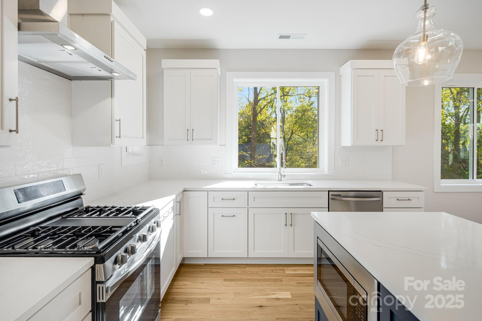 22 Crestview Street - Photo 7