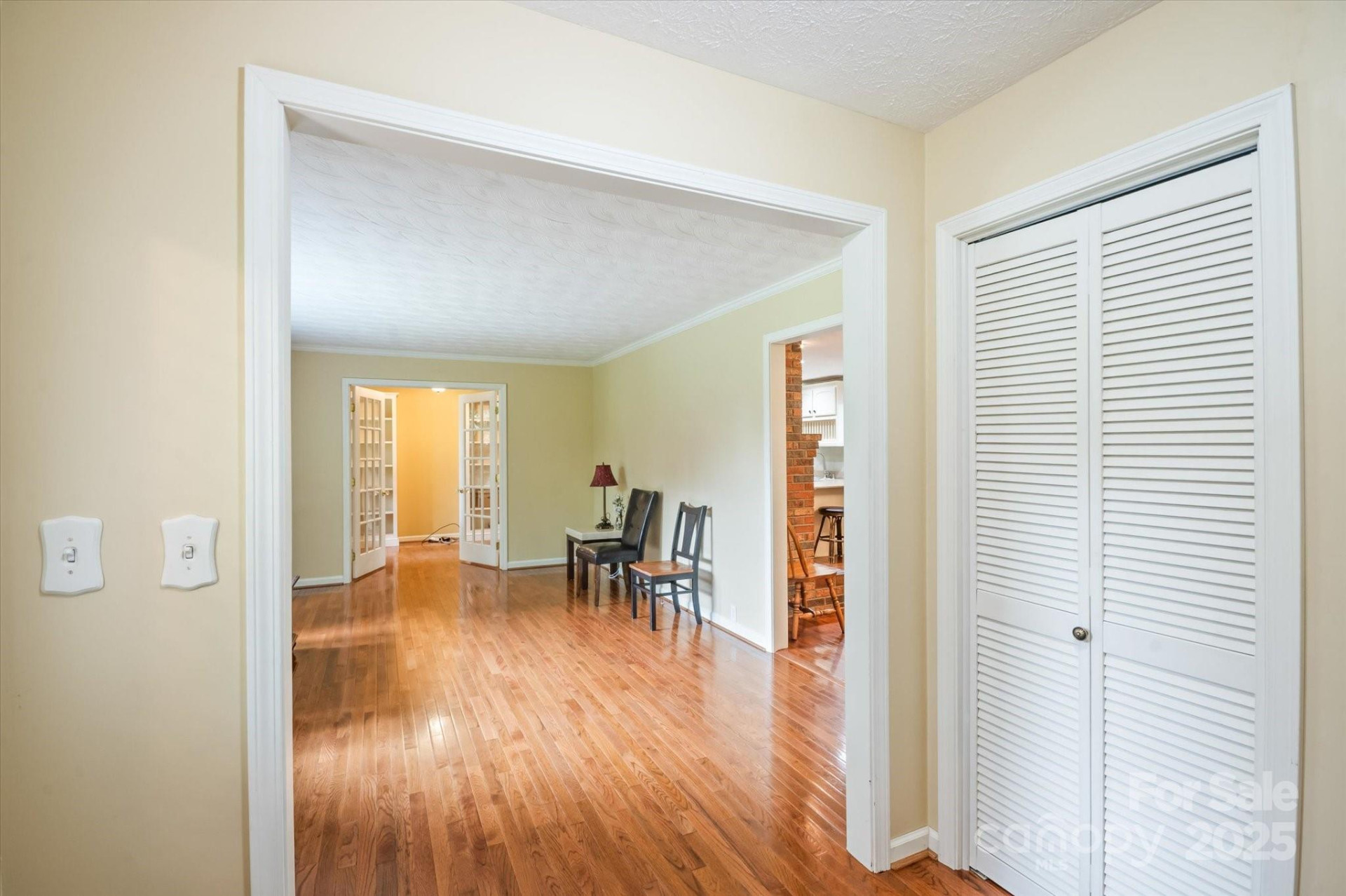 196 Broadview Circle - Photo 12
