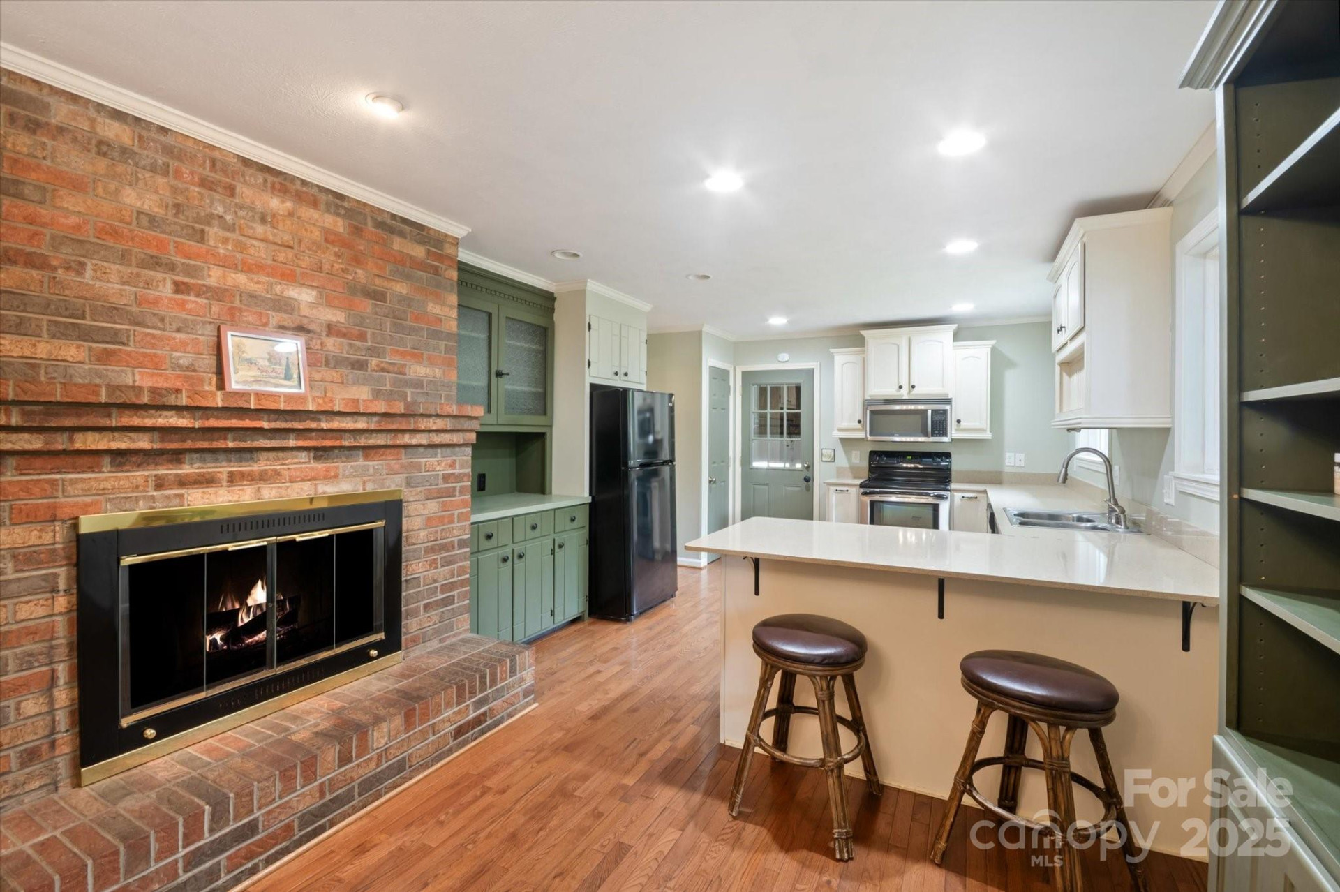 196 Broadview Circle - Photo 16