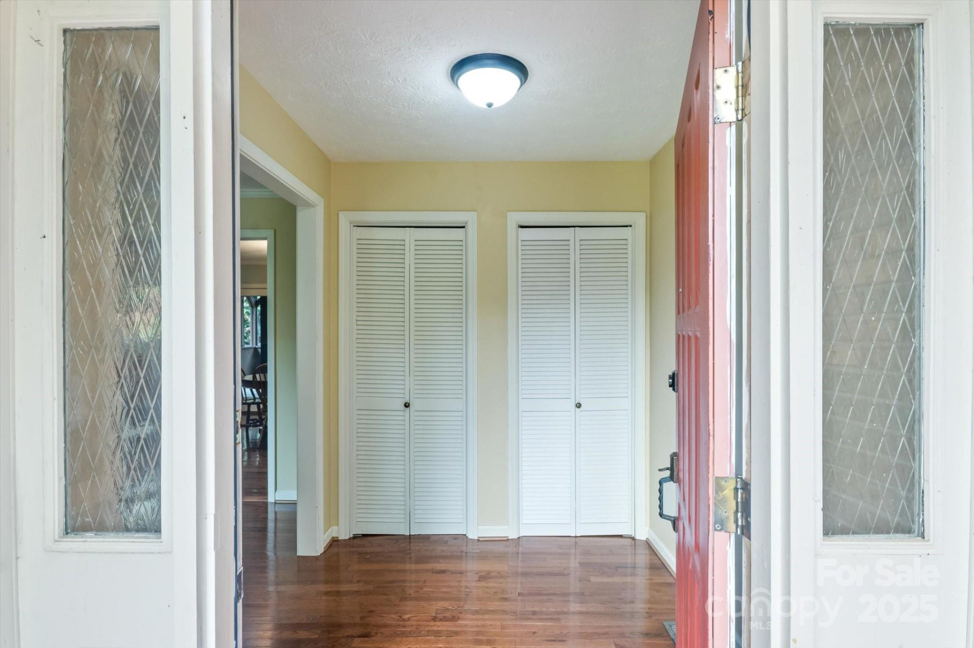 196 Broadview Circle - Photo 5