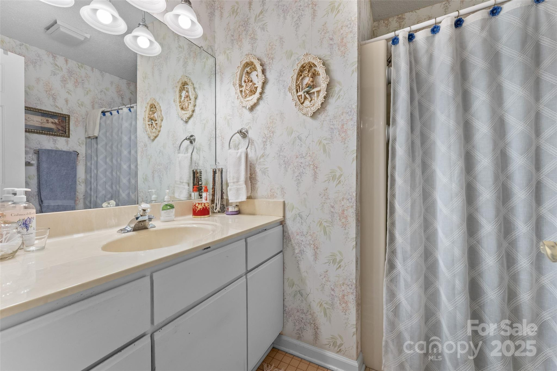 106 Abbey Circle - Photo 12