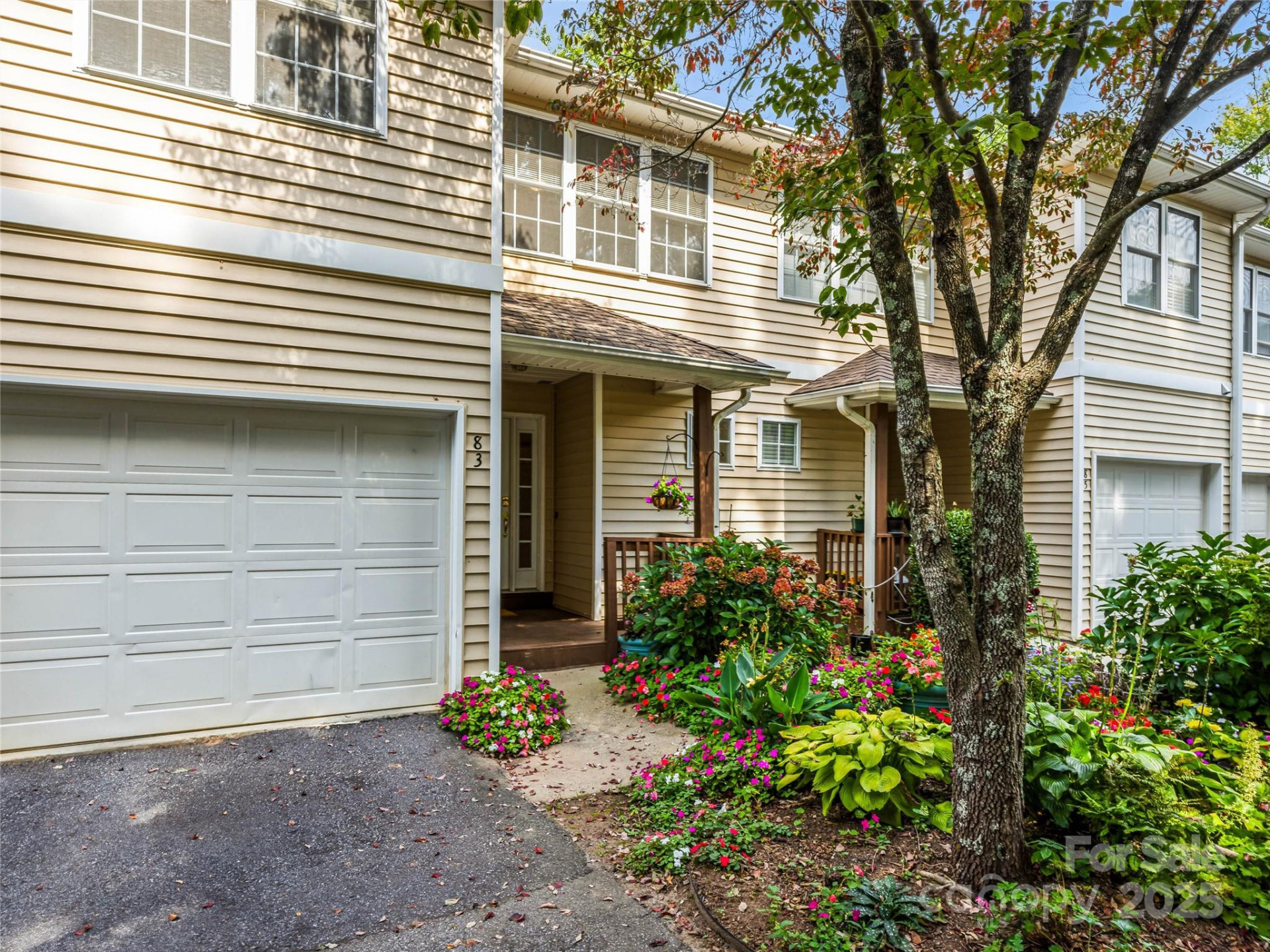 83 Farm Lane - Photo 2