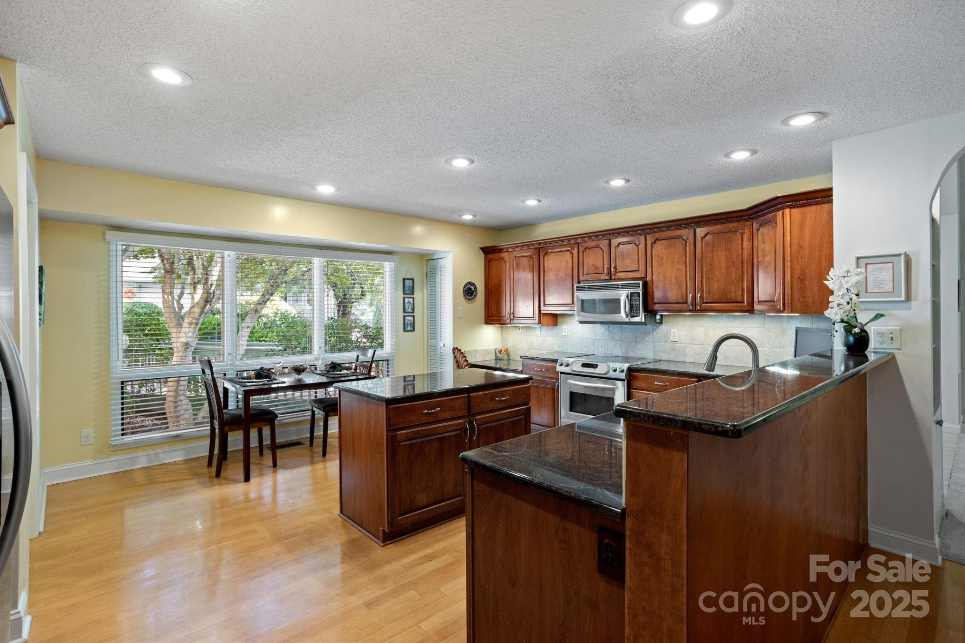 128 Forest View Drive - Photo 8